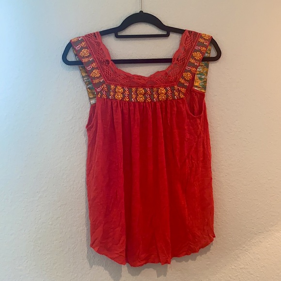 Red top - Picture 2 of 2